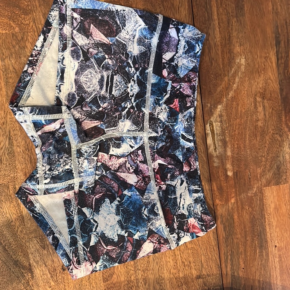 Fleo shorts- XS
